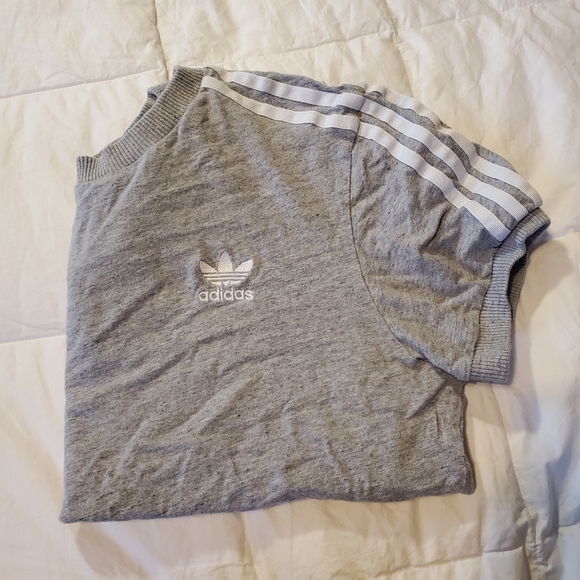 Gray adidas t-shirt women's medium